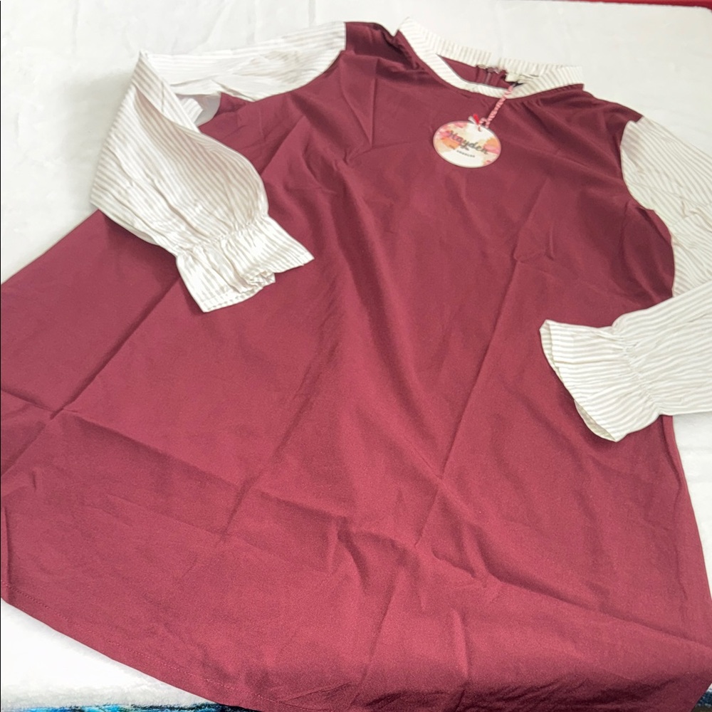 Hayden plum long sleeve  Dress size medium NWT
